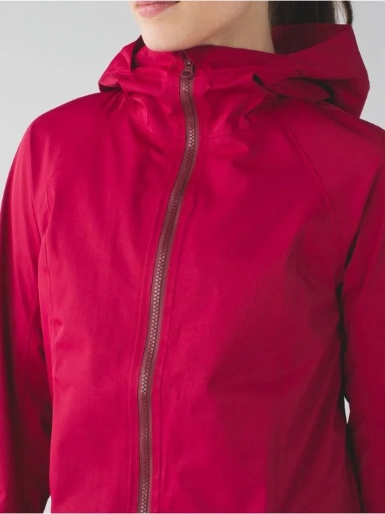 Lululemon Definitely Raining Jacket Cranberry - Picture 3 of 12